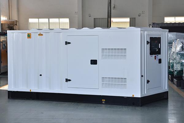 阳东发电机组气门间隙的调整周期是多久？