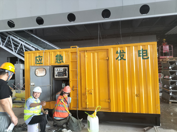 阳东怎样判断空气滤清器是否需要更换？